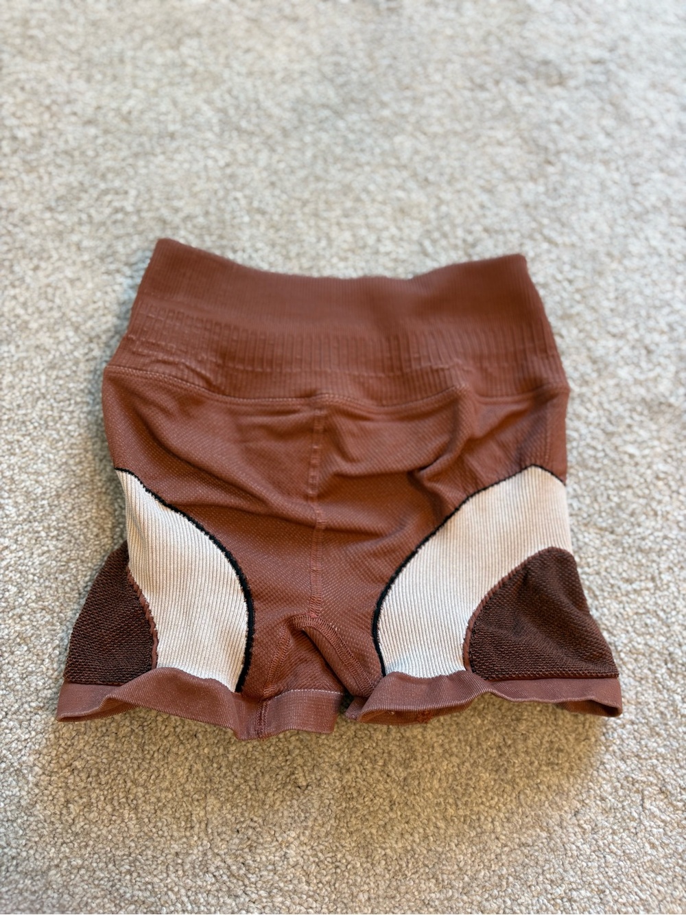 Free People Movement High-Waist Women’s Seamless Shorts in Brown & Cream